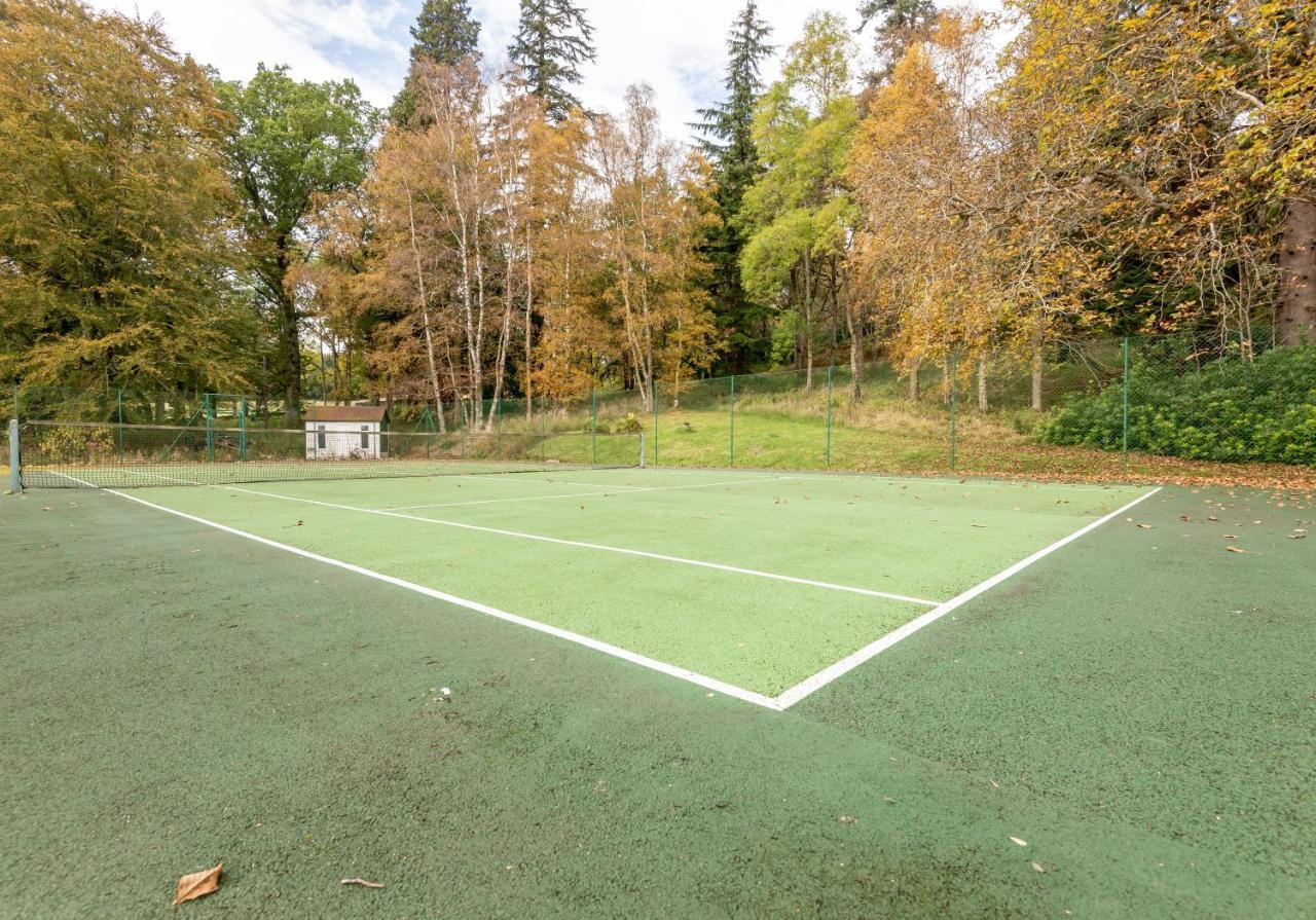 Вилла The Kennels Ballogie Экстерьер фото